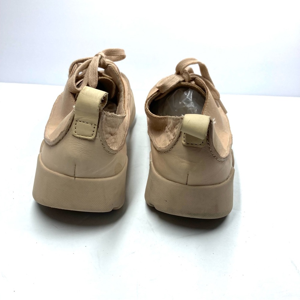 Clarks Women's Trigenic Leather Sneakers Shoes 8.5 M Flex Nude Nubuck Casual - Picture 10 of 15